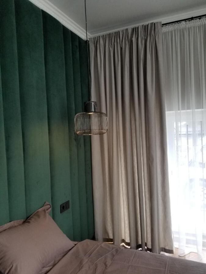 Apartment на большом фонтане 2 *